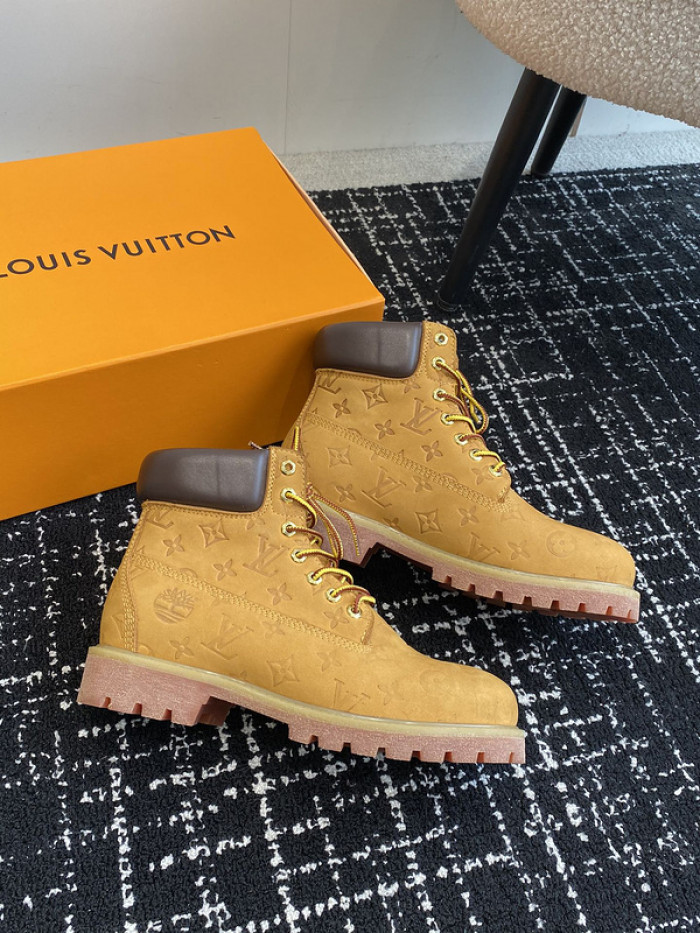 LO1_VTS BOOTS
