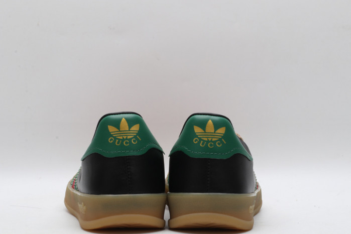 GUCC* X ADIDA* SNEAKER