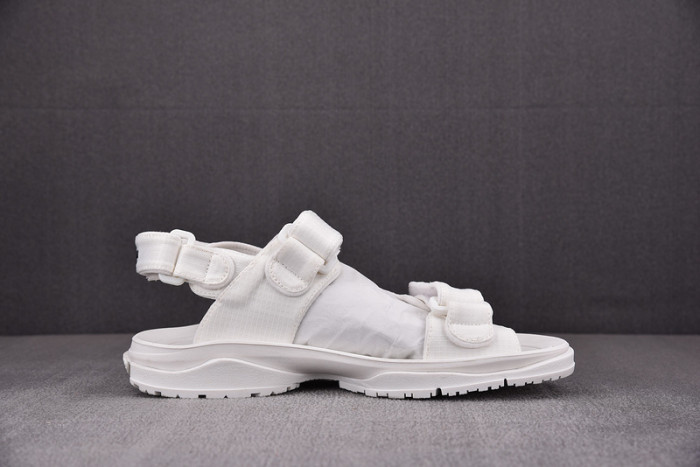 Ba*len*cia*ga sandals