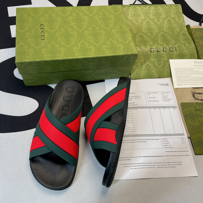 G*u*i sandal