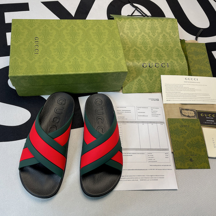 G*u*i sandal