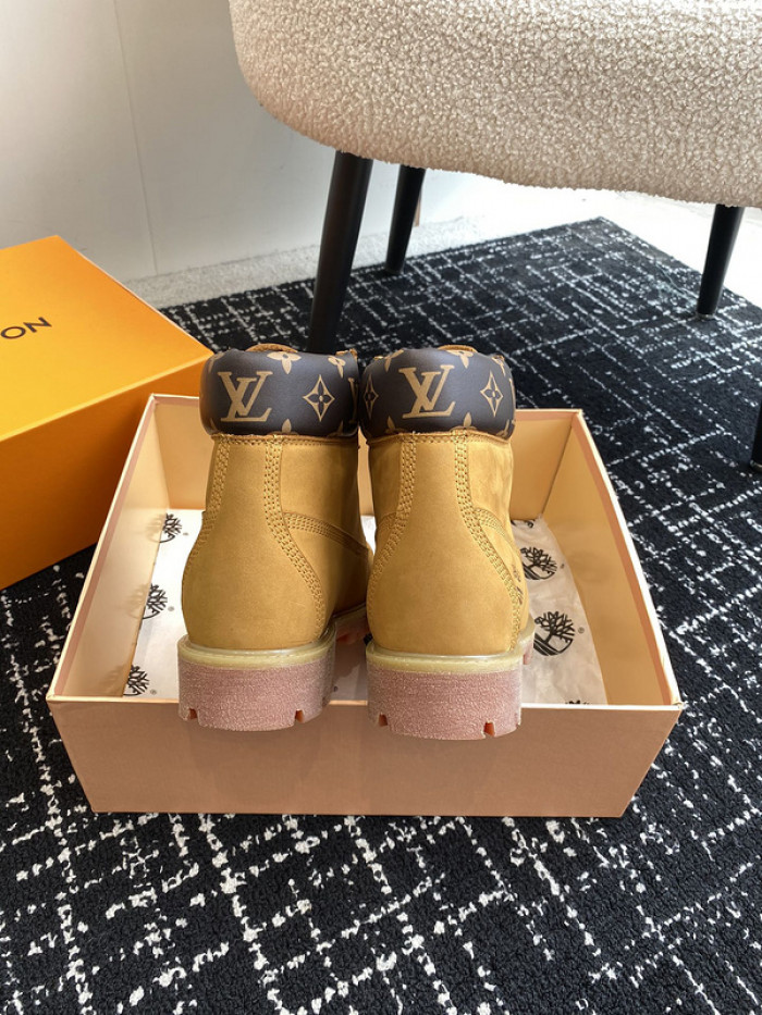 LO1_VTS BOOTS