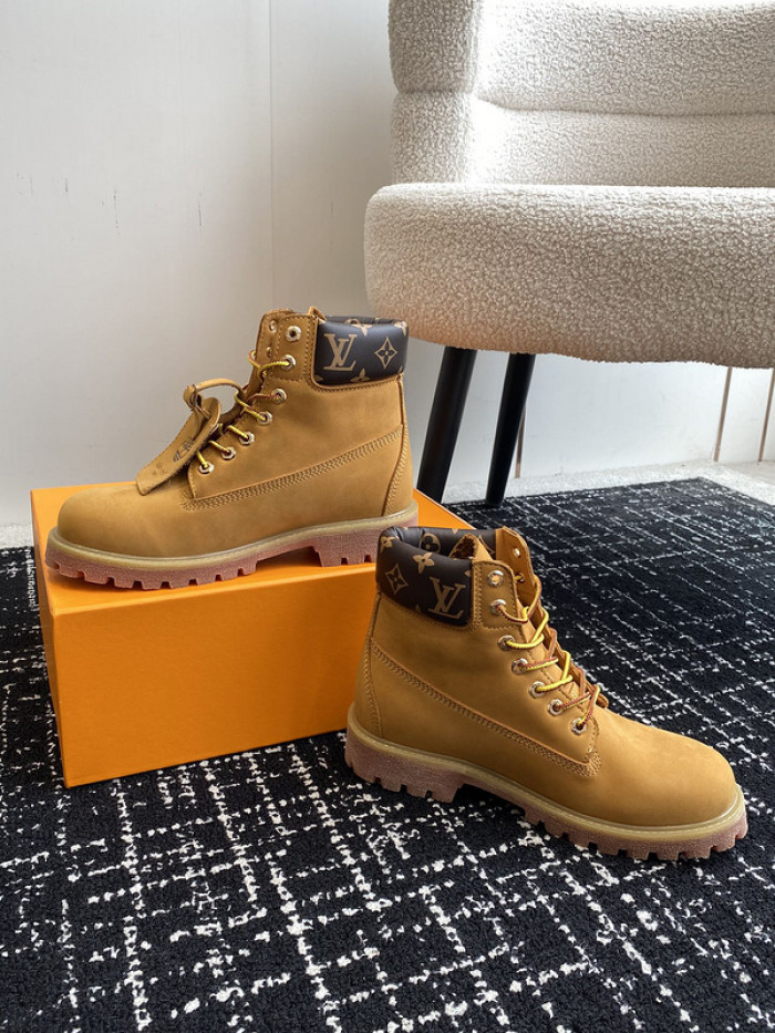 LO1_VTS BOOTS