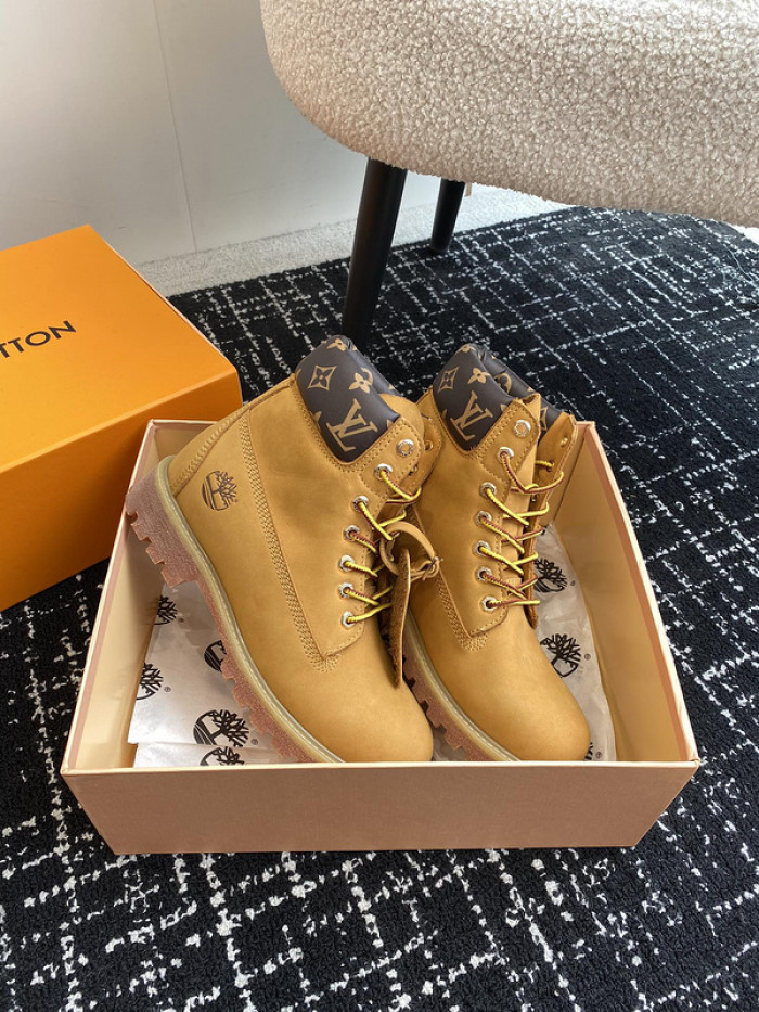 LO1_VTS BOOTS