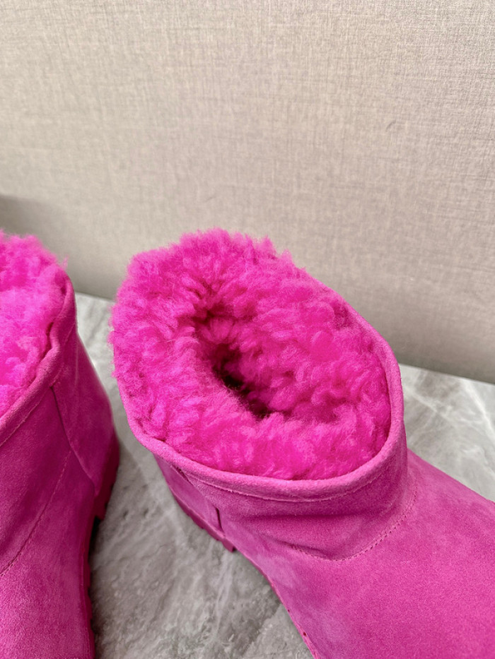 Ba*len*cia*ga brown alaska fur bootie