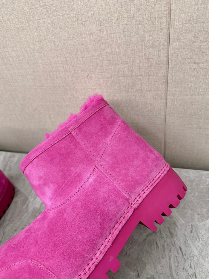 Ba*len*cia*ga brown alaska fur bootie