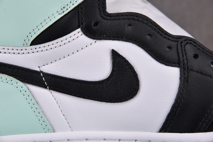 Air Jordan 1 Retro High OG NRG