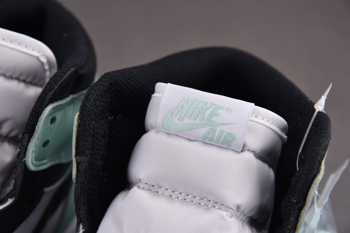 Air Jordan 1 Retro High OG NRG