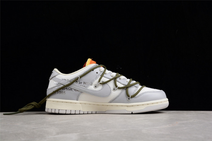 DUNK LOW 